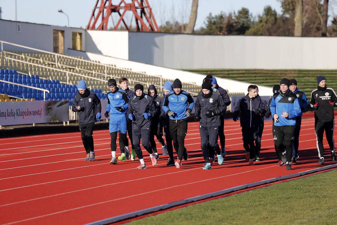 Pirmoji futbolo klubo "Atlantas" treniruotė