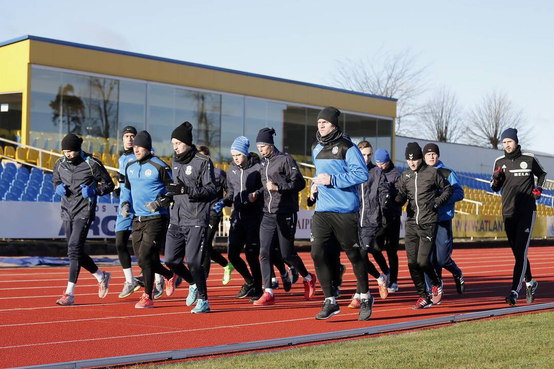Pirmoji futbolo klubo "Atlantas" treniruotė