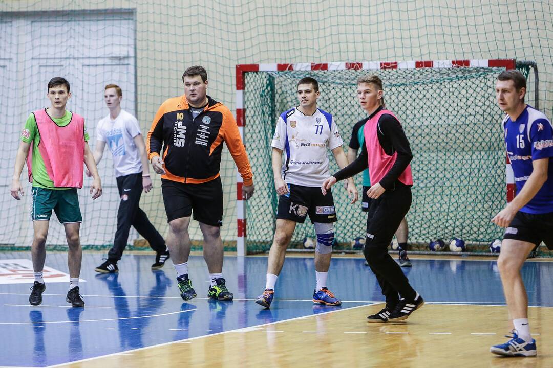 Rankinio klubo "Dragūnas" treniruotė