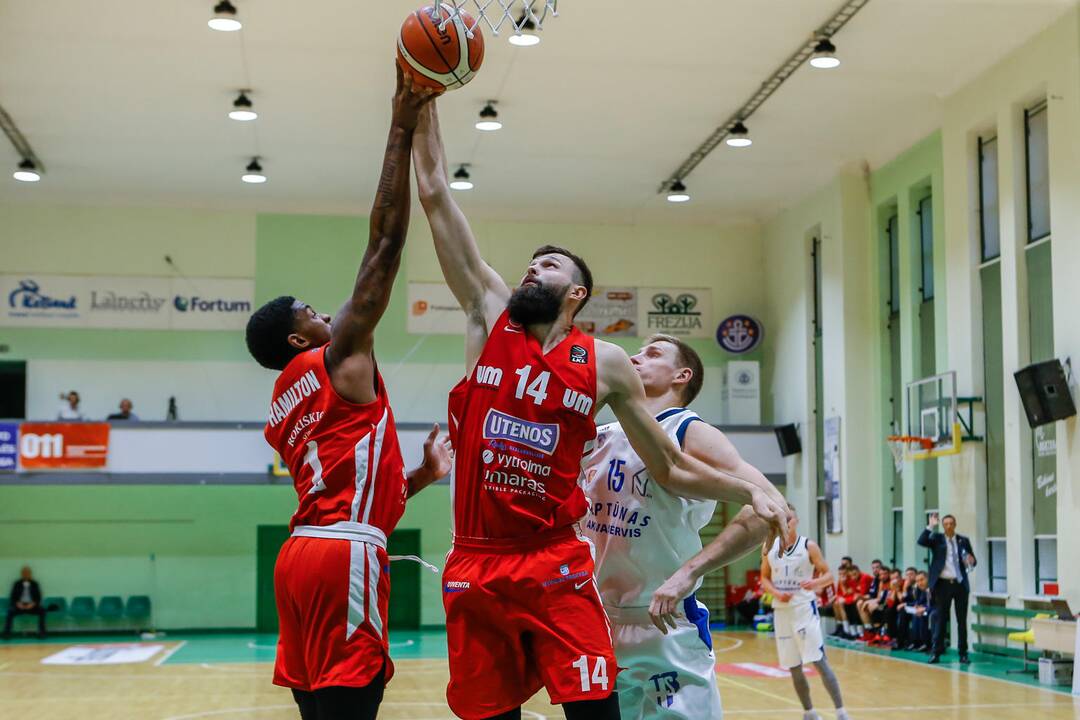 KMT: "Neptūnas-Akvaservis" - "Juventus" 64:81