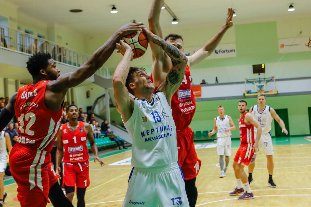 KMT: "Neptūnas-Akvaservis" - "Juventus" 64:81