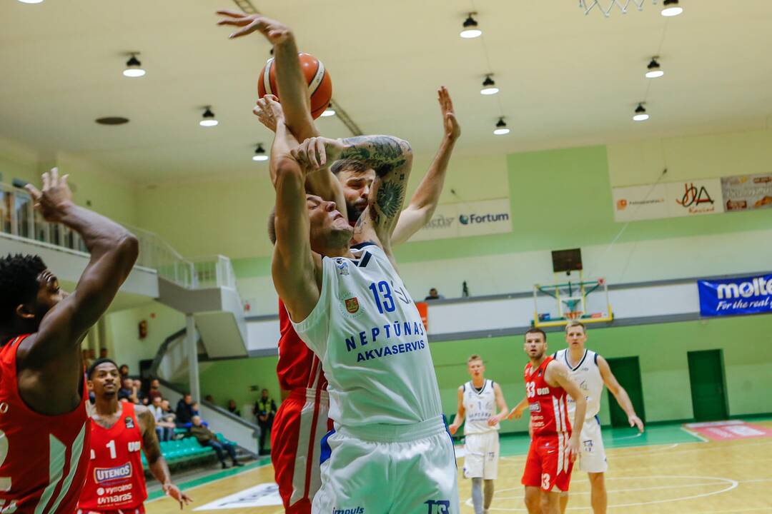KMT: "Neptūnas-Akvaservis" - "Juventus" 64:81