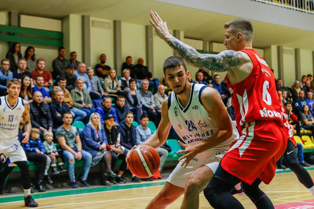 KMT: "Neptūnas-Akvaservis" - "Juventus" 64:81