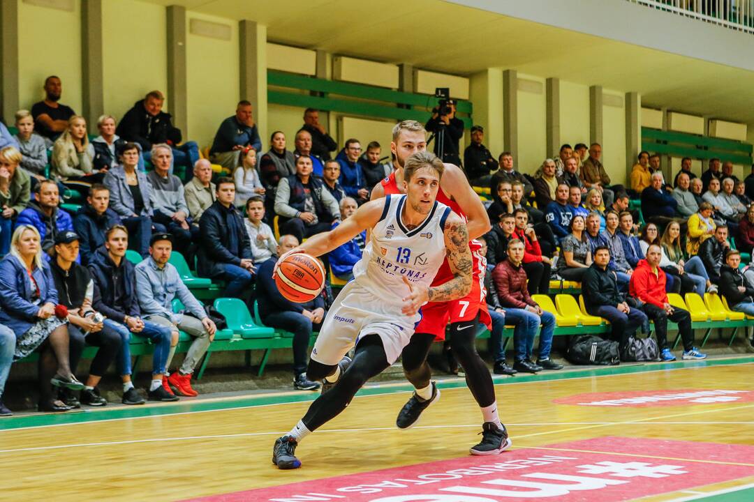 KMT: "Neptūnas-Akvaservis" - "Juventus" 64:81