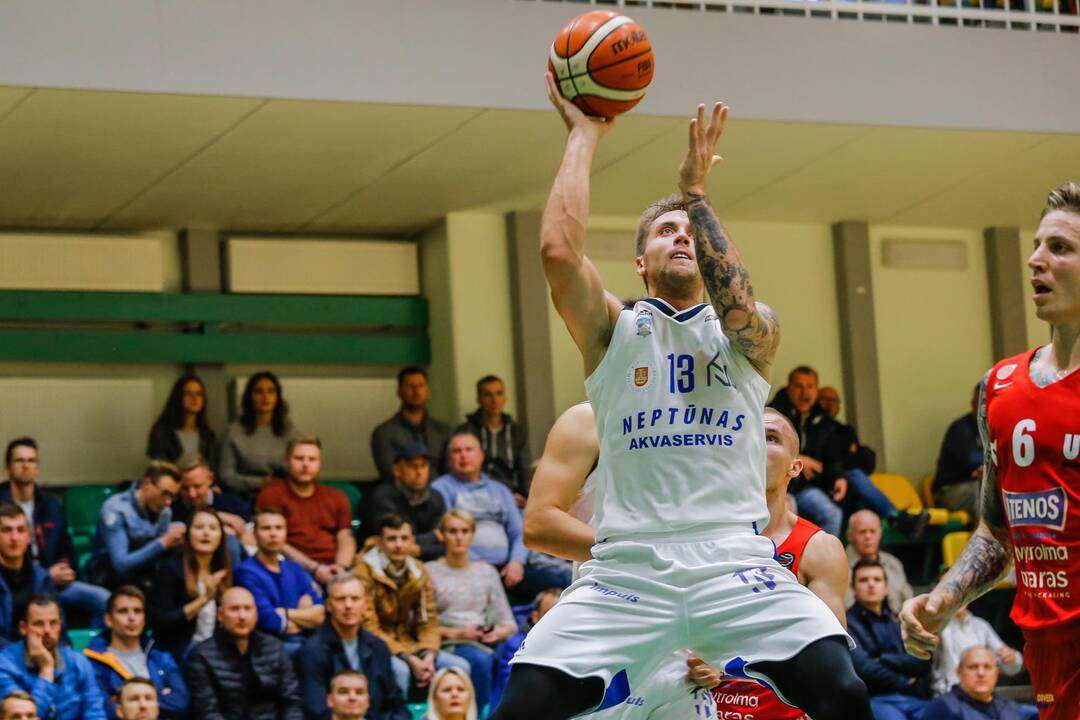 KMT: "Neptūnas-Akvaservis" - "Juventus" 64:81