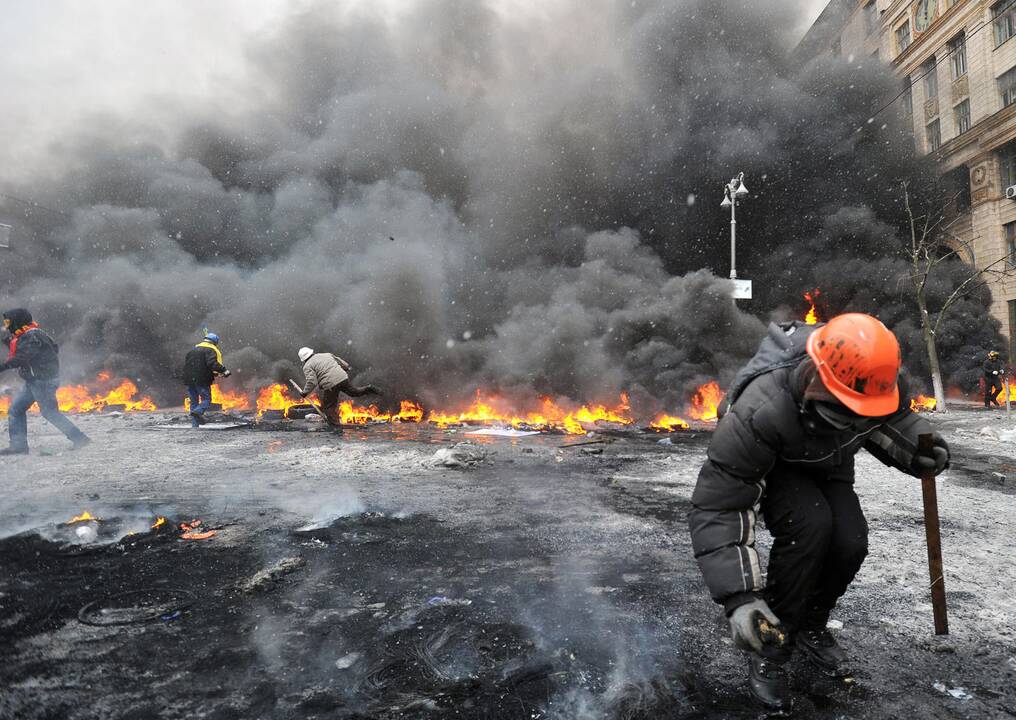 Kijevą drasko mirtini susirėmimai