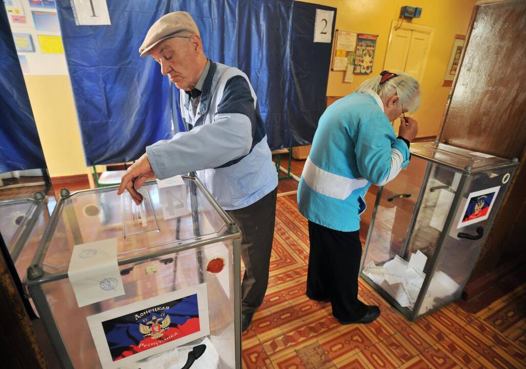 Referendumas dėl nepriklausomybės Rytų Ukrainos Donecko ir Luhansko srityse