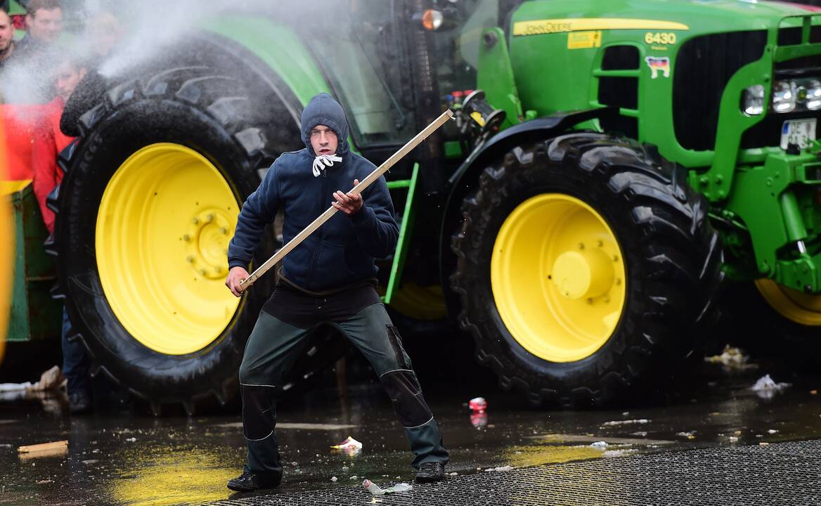 Briuselyje protestavo žemdirbiai