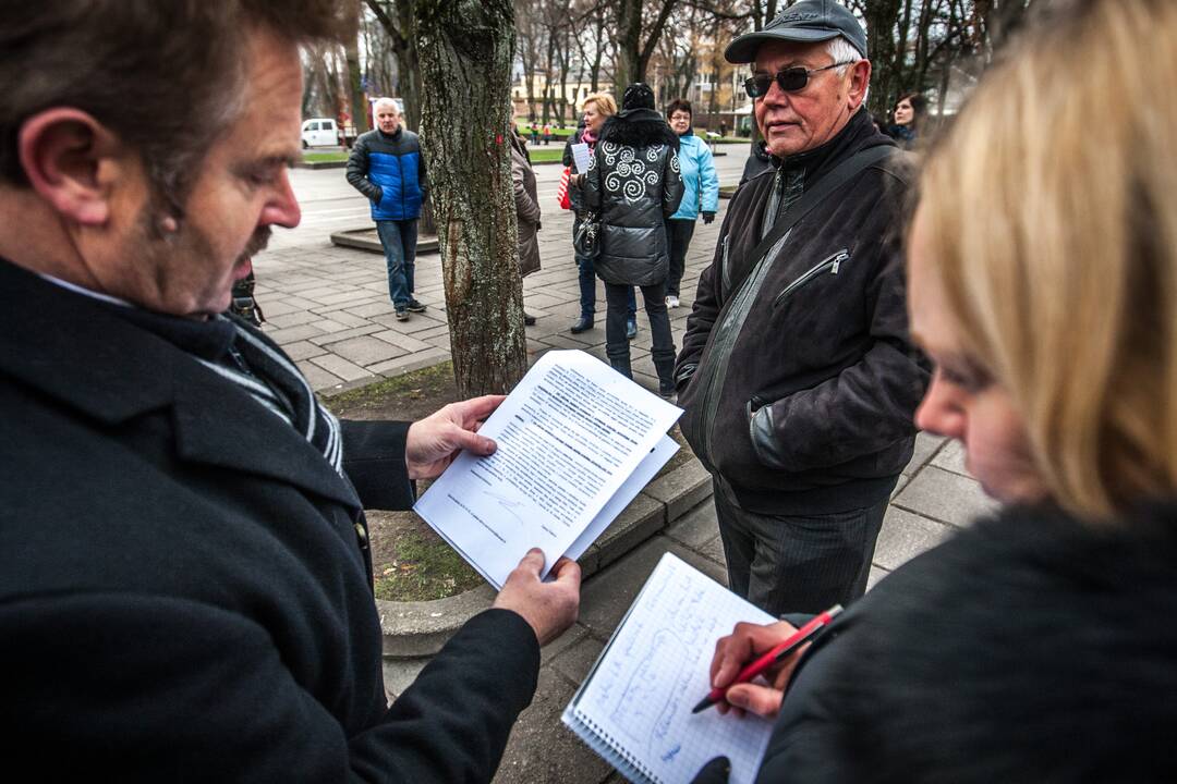 Verslininkų piketas prie Kauno miesto savivaldybės