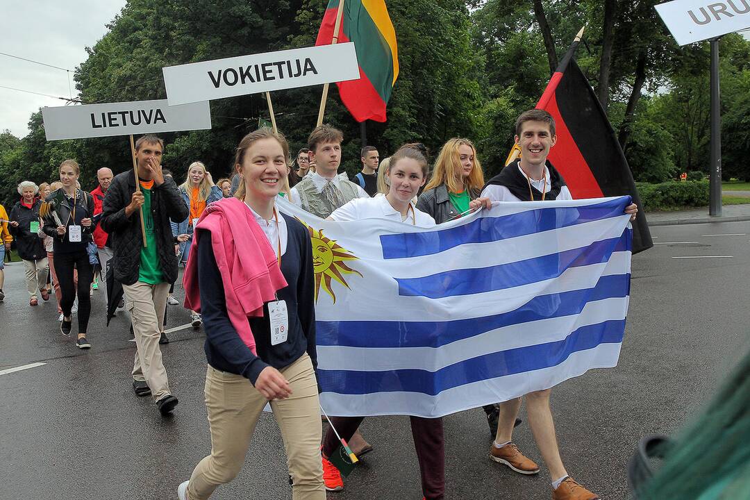 X PLSŽ eitynės ir atidarymas