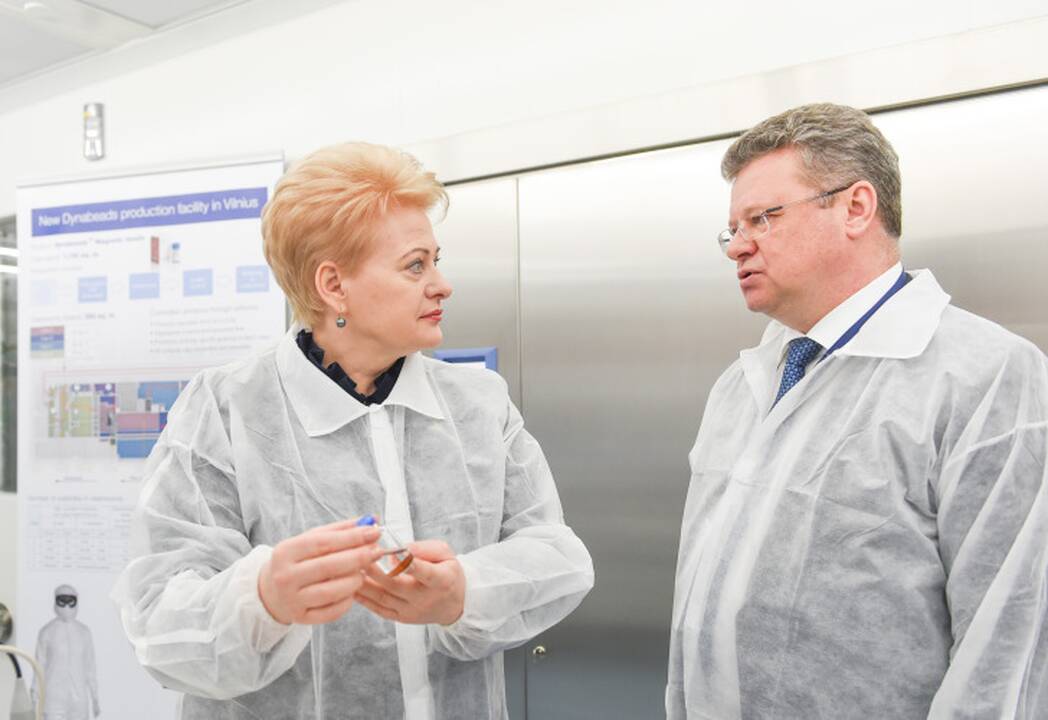 Prezidentė atidarė mokslo laboratoriją