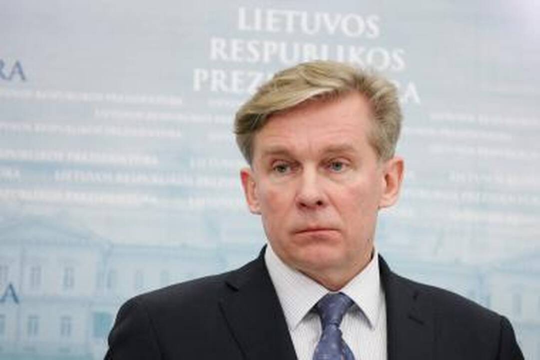 A.Ažubalis: vienpusiškas JAV taktinių branduolinių ginklų iškėlimas iš Europos nepadidins saugumo