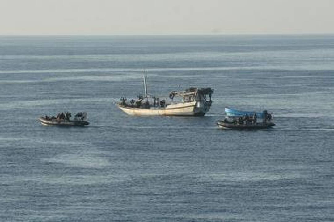 Somalio piratų užgrobto tanklaivio įgula su lietuviu paleista