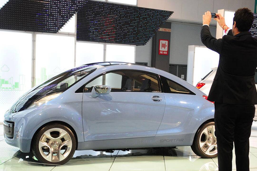 „Mitsubishi“ elektromobiliai gali tapti ir energijos tiekėjais