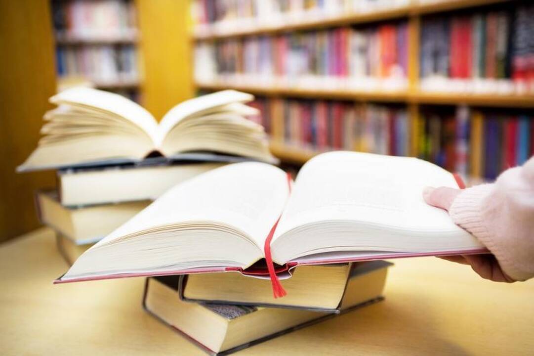 Laimantas Jonušys: pavasario literatūros premijos 