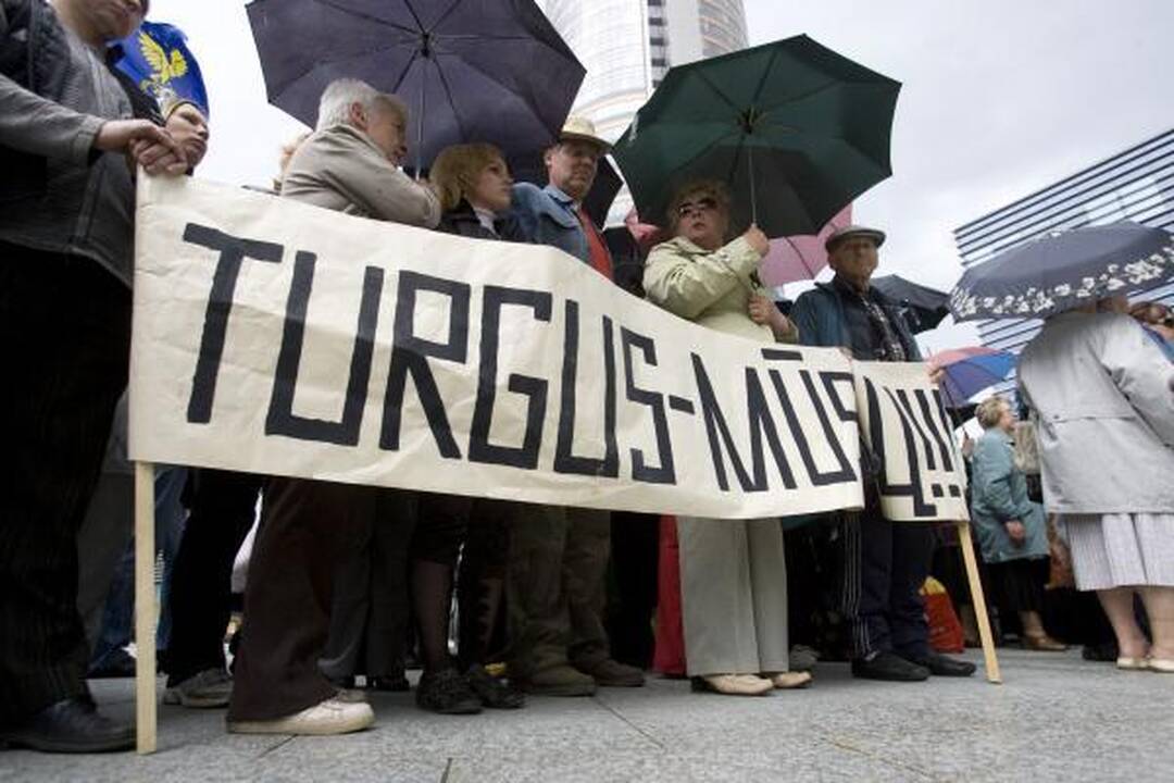 Kalvarijų turgaus prekiautojai: „Valdžia mus apgavo!“