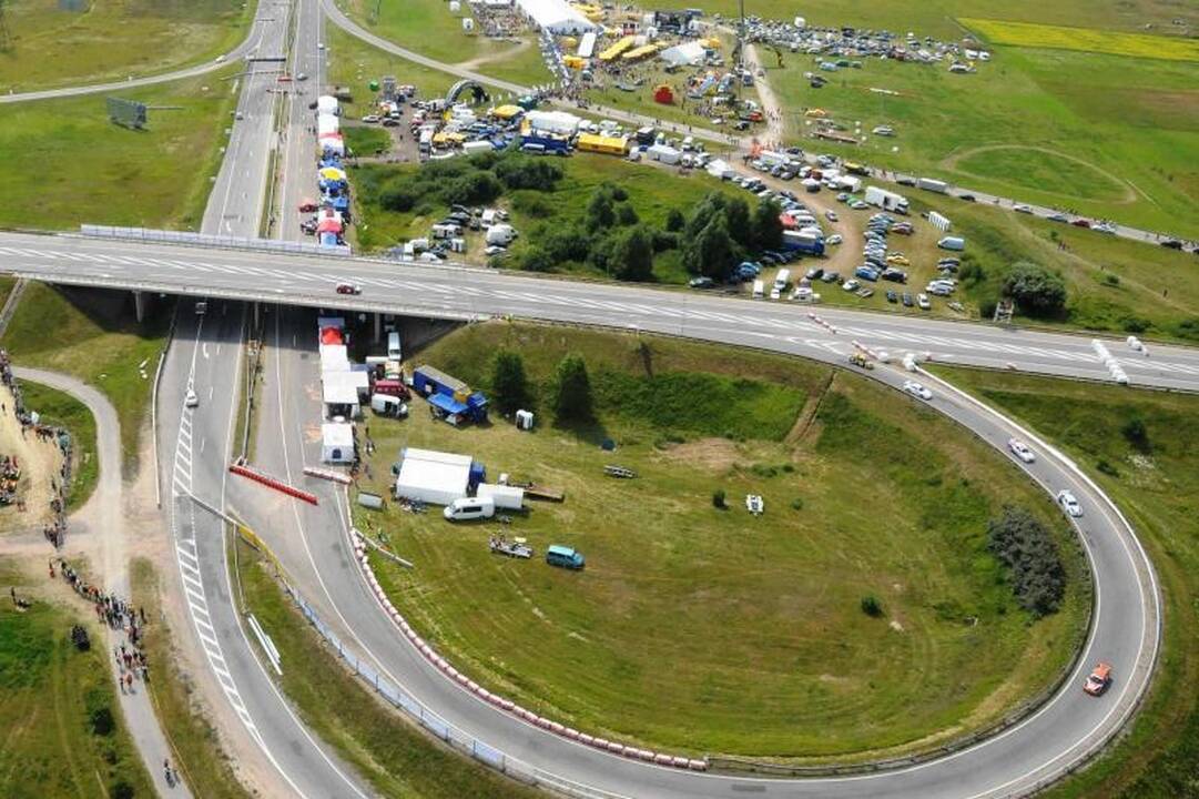 Ryškėja „Omnitel 1000 km lenktynių“ miestelio kontūrai