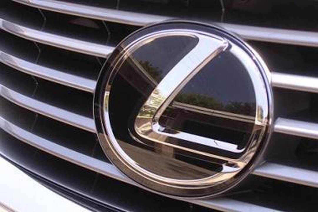Iš aikštelės Vilniuje pavogtas „Lexus“