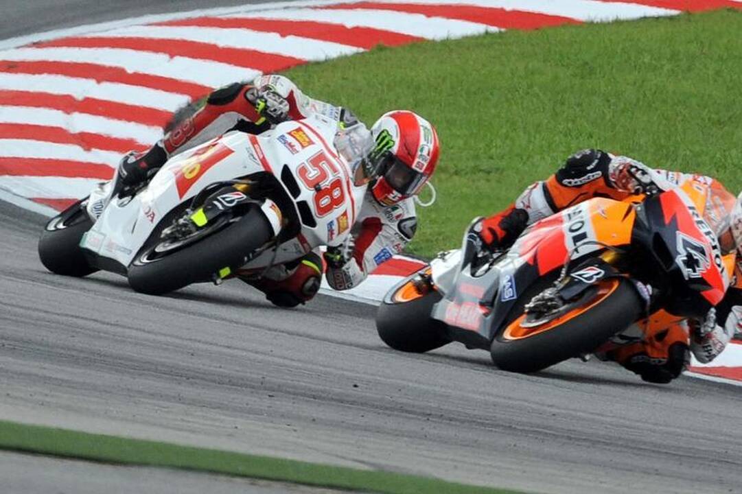 Tragiškoje avarijoje žuvo „MotoGP“ lenktynininkas M.Simoncelli (N-18)