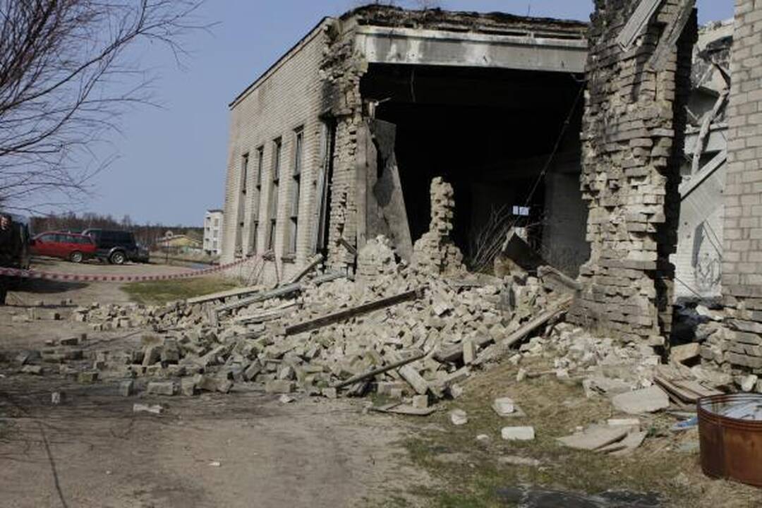 Šventojoje po griuvėsiais žuvo žmogus (papildyta)