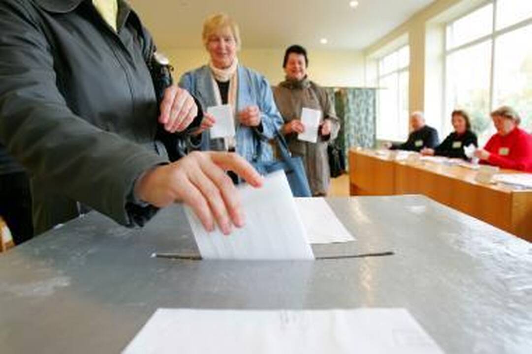 Siūloma apsunkinti naujų partijų steigimą