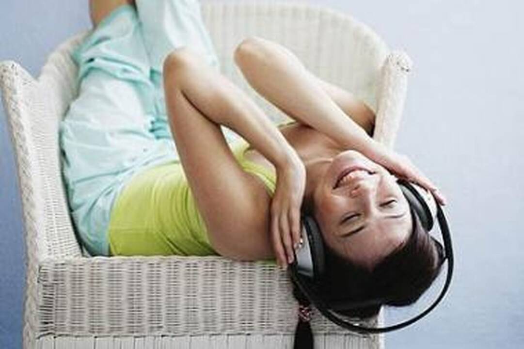 Moteriai už neteisėtą muzikos siuntimąsi internetu skirta 3,7 mln. litų bauda