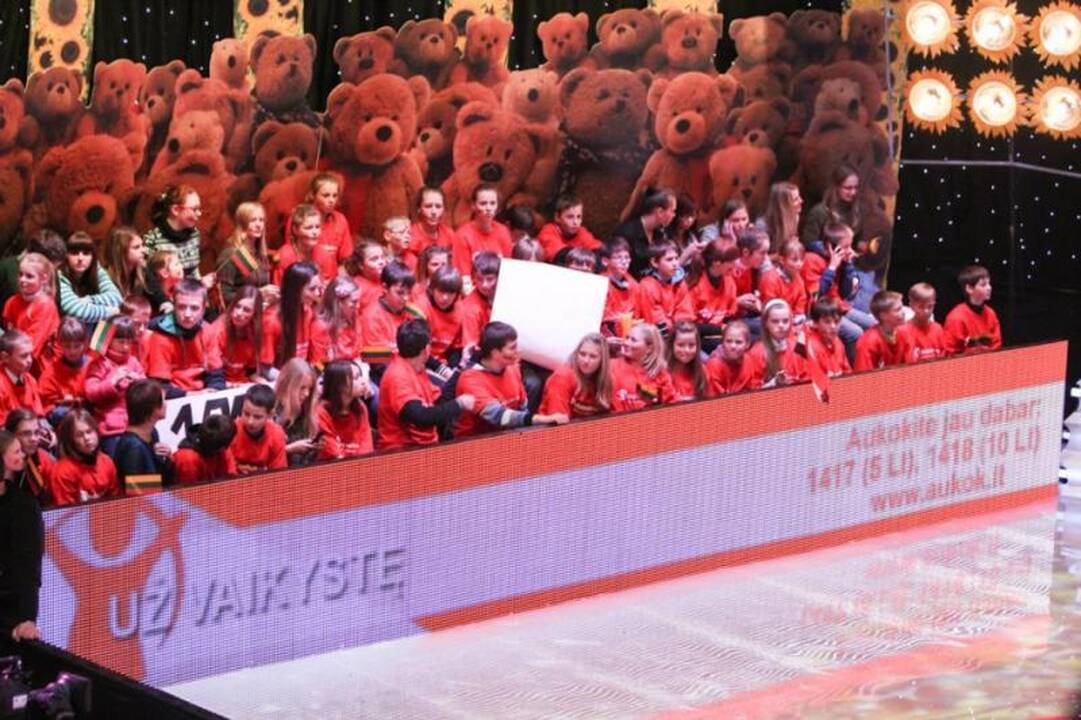 LNK koncertas „Už vaikystę“ sukvietė ir seniau matytas garsenybes