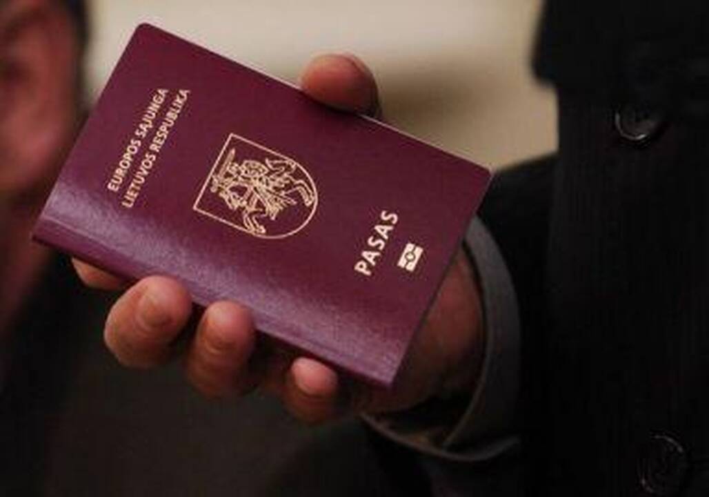 Vyriausybės projektas dėl pavardžių rašymo patyrė fiasko Seime (papildyta)