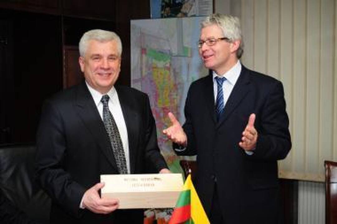 Klaipėda tęsia draugišką partnerystę su Leuvardeno miestu