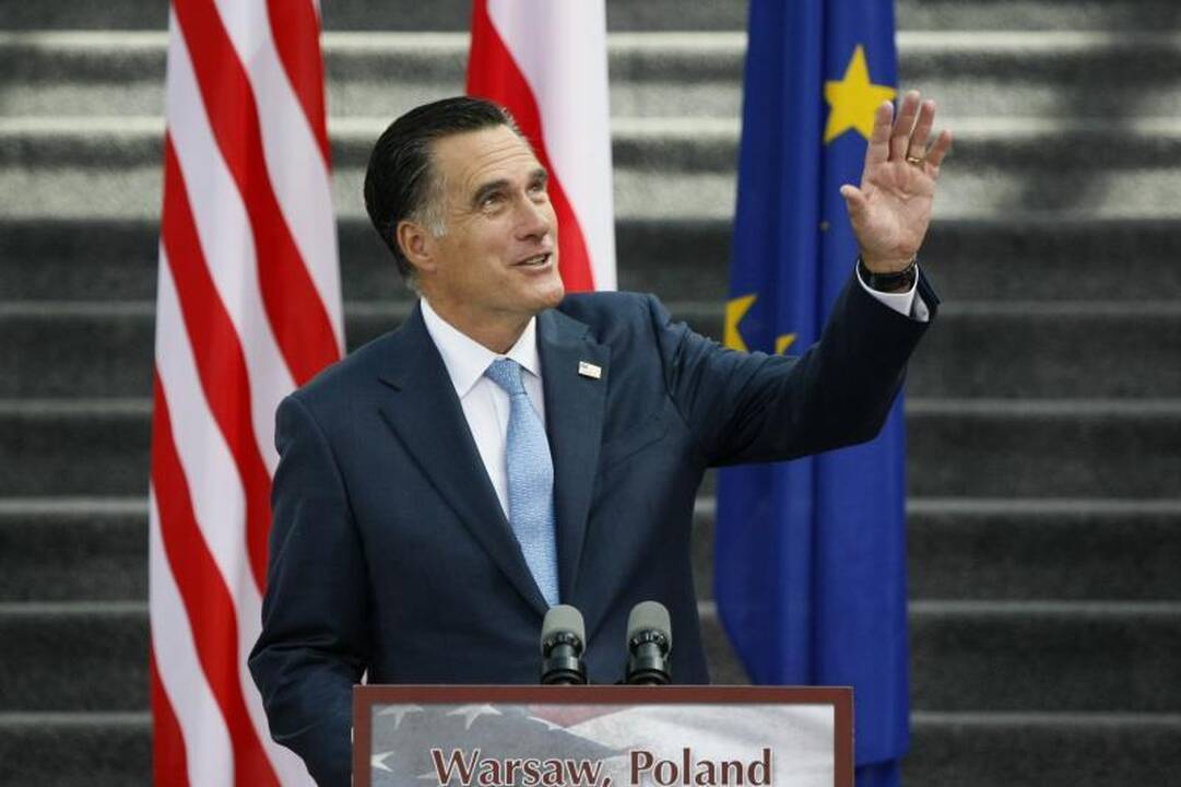 JAV demokratai negaili kritikos strėlių respublikonui M.Romney