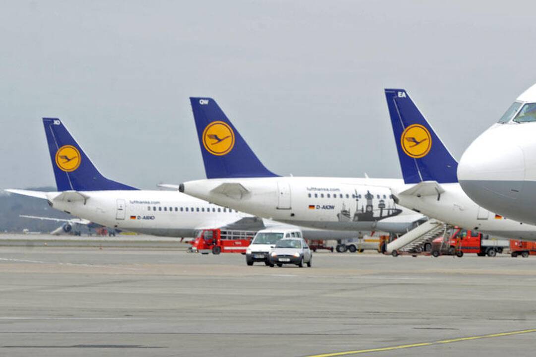 „Lufthansa“ ketvirčio pelnas padidėjo beveik trečdaliu