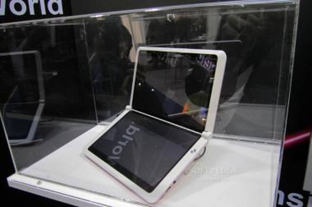 MSI pagamino skaityklę su dviem ekranais