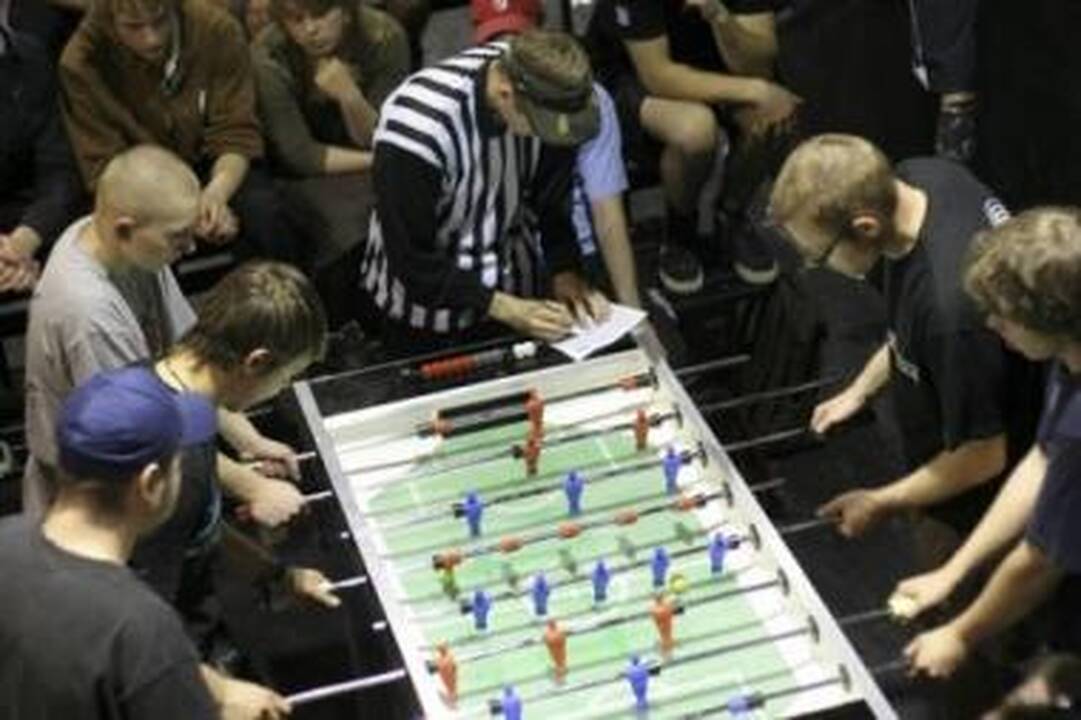 PLC „Mega“ - stalo futbolo čempionatas