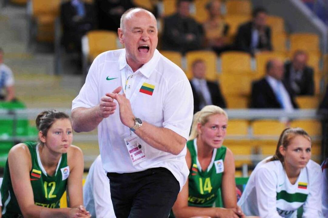 Moterų krepšinio rinktinė atsisveikino su dviem kandidatėmis