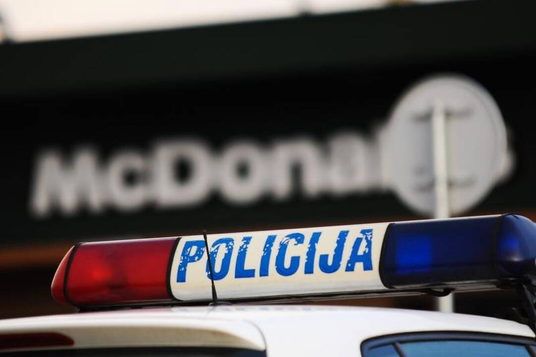 McDonald‘s restoranas Kaune evakuotas dėl įrankių maišelio