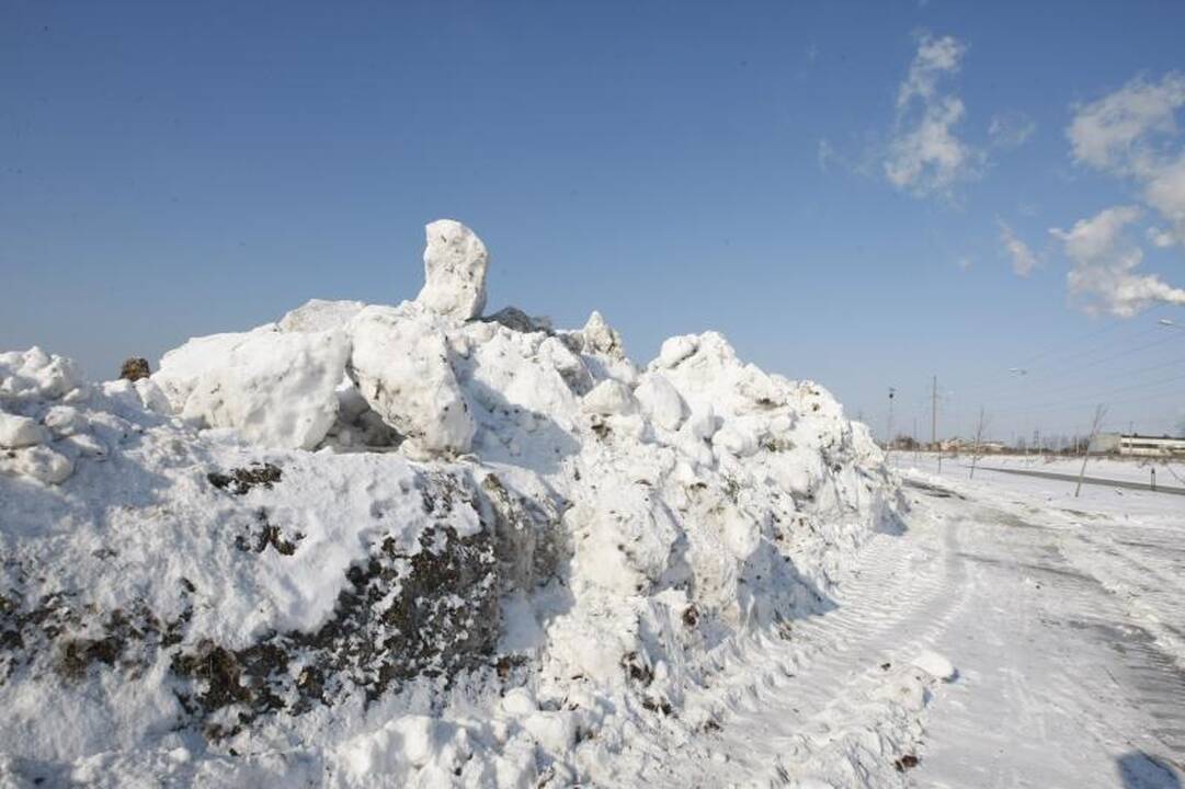 Europa sniege – gali būti uždarinėjami keliai