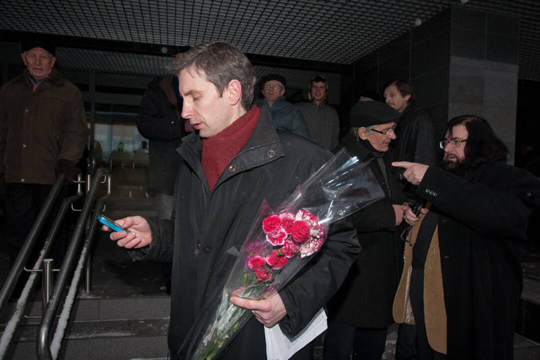 Už sovietų agresijos neigimą nuteistas A.Paleckis siekia išteisinimo