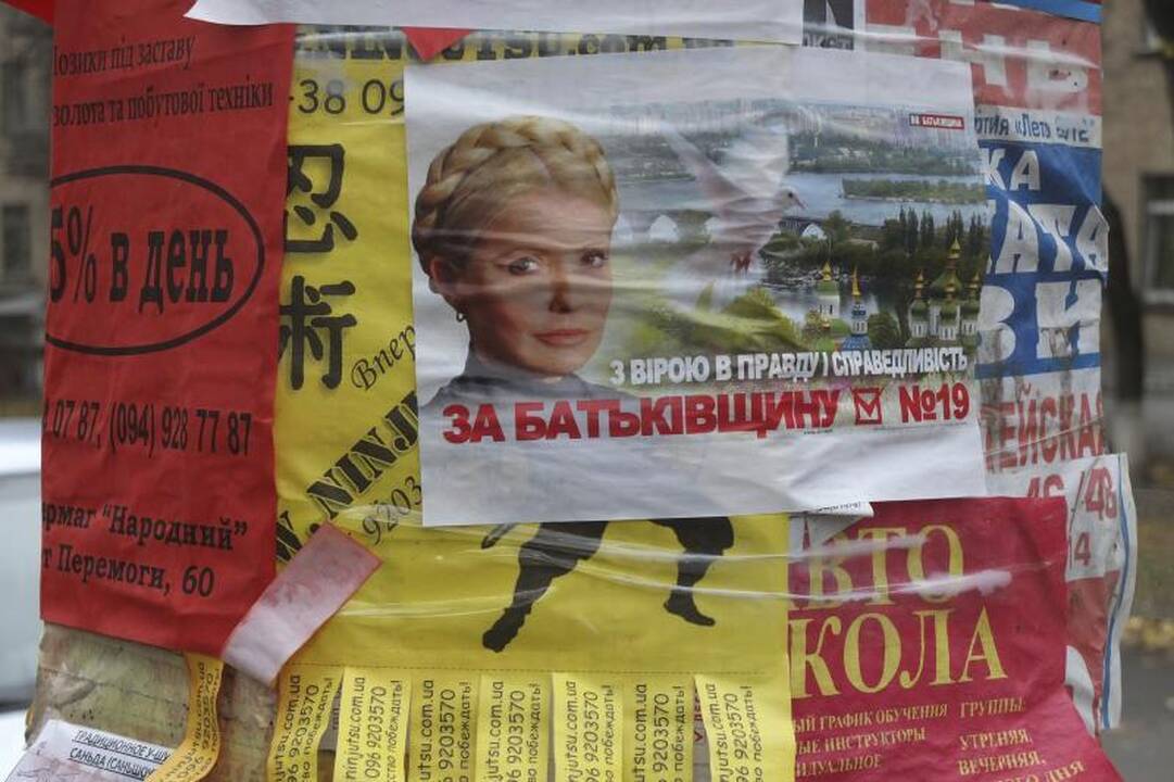 Ukrainos opozicijos lyderė J. Tymošenko balsuos ligoninėje (papildyta)
