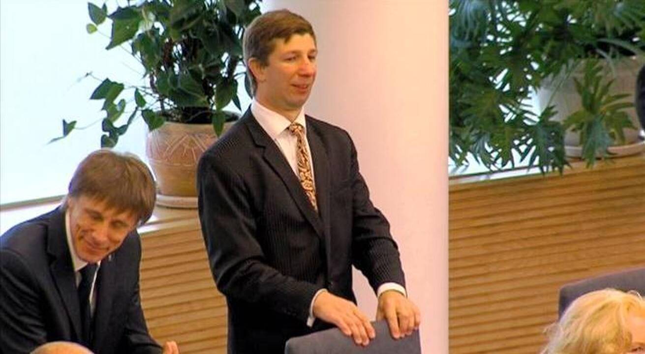 Su kuo Ukmergėje    gyvena A. Nedzinskas?
