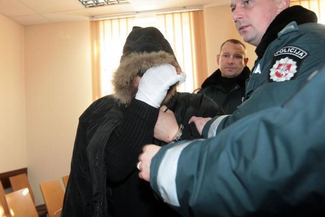 Per Trakų policininko galimai sukeltą avariją sužalota medikė mirė