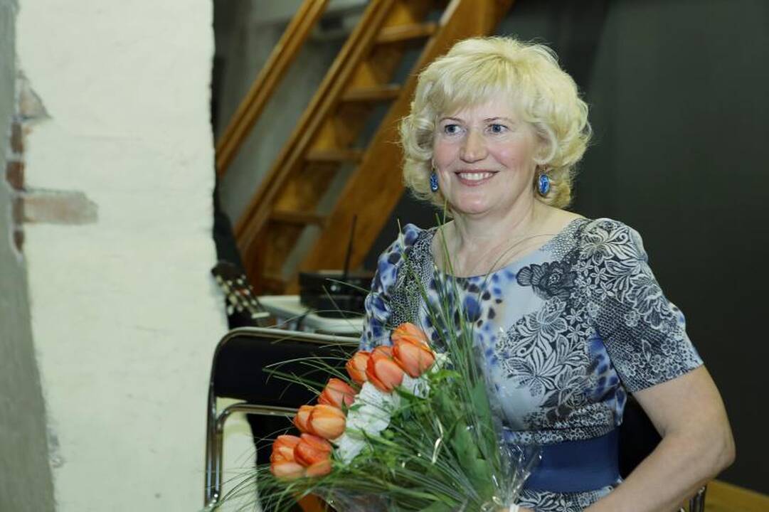 Šauniausia mama meilę dalija ne tik saviems vaikams  