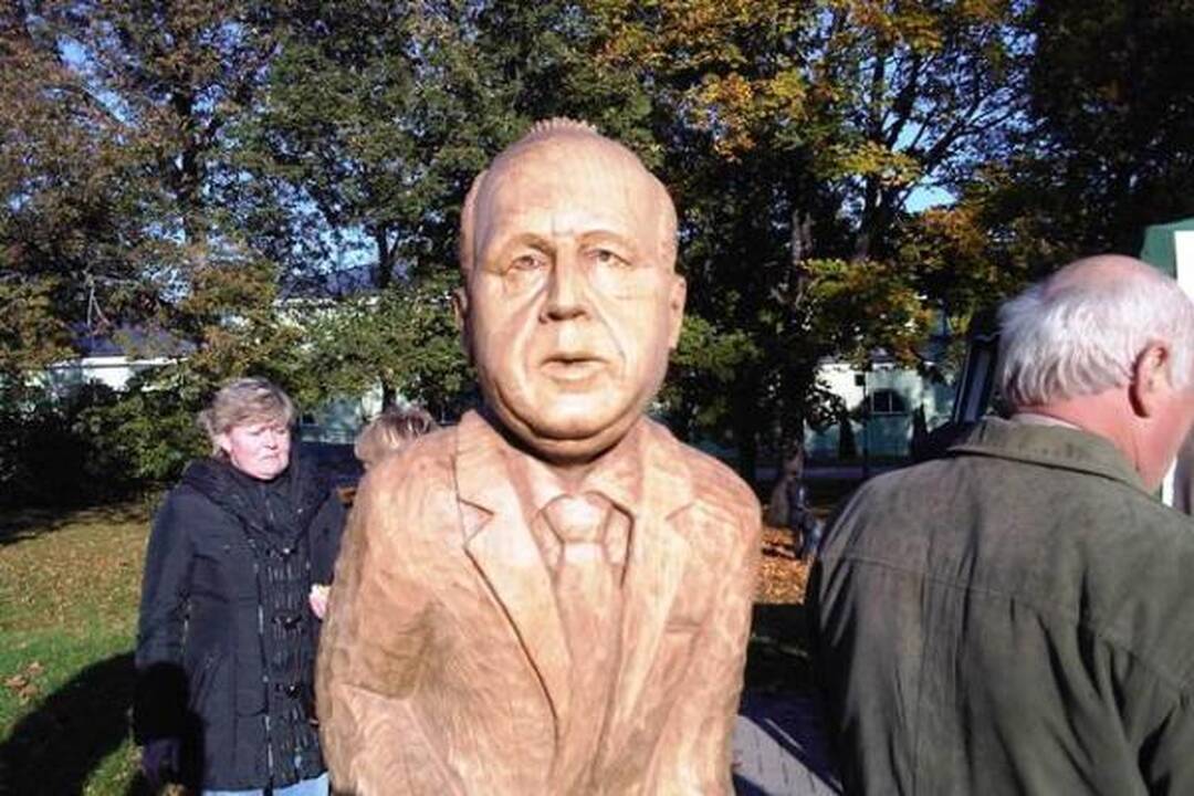 Norima atsisakyti premjero patarėjų regionuose