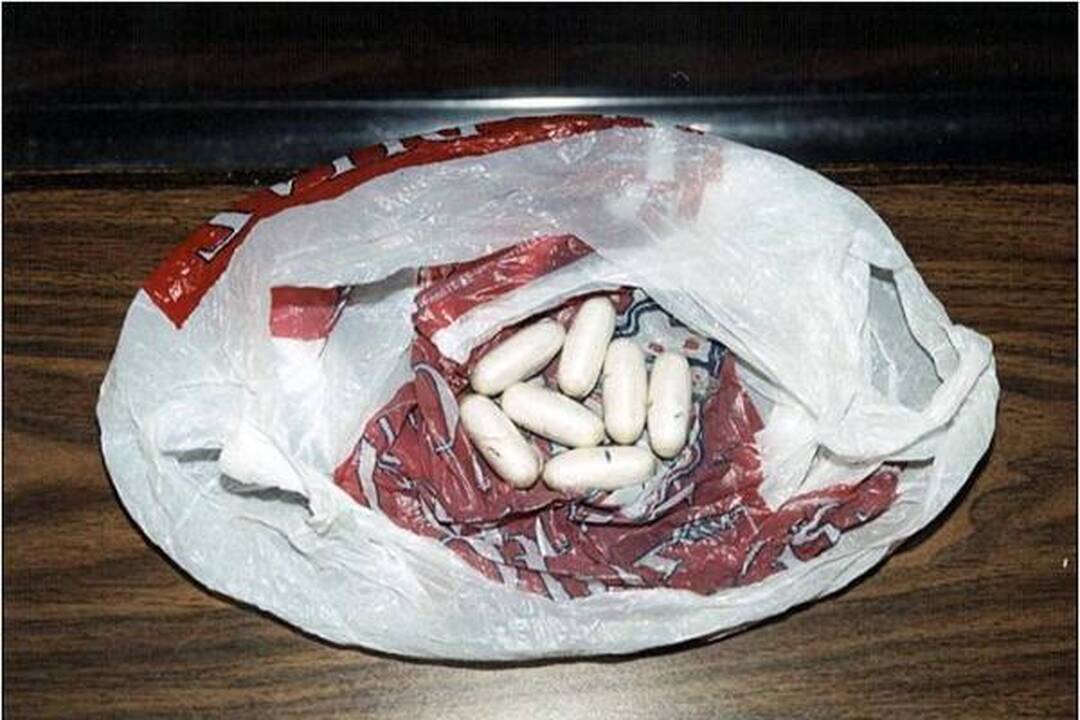 Narkokurjeriai apsimetinėjo turtingais verslininkais (papildyta)