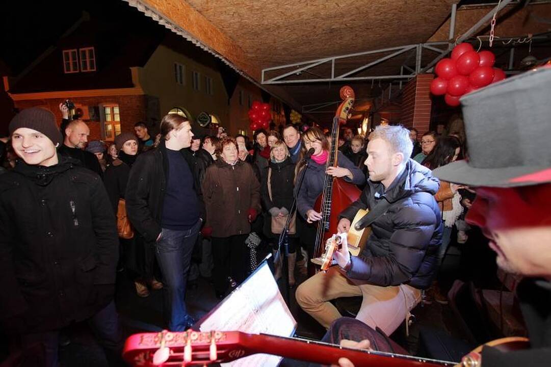 Uostamiesčio turguje šurmuliuos retro stiliaus naktis su Ch.Chaplinu
