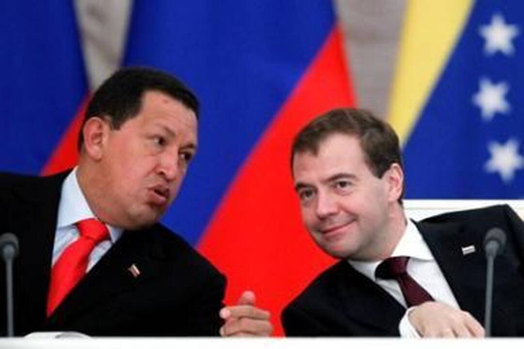 Hugo Chavezas raudona "Lada" važiavo per Maskvą