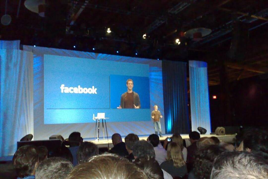 „Facebook“ siūlys renginius, į kuriuos net nesate pakviesti