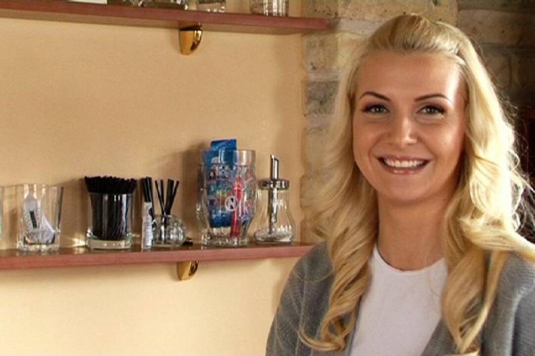 A. Šedžiaus sužadėtinė Monika per  vestuves puošis nuomota suknele
