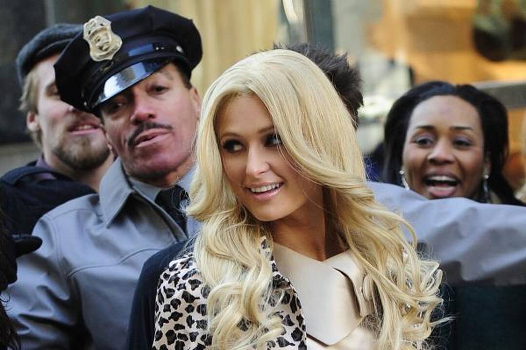 Paris Hilton išsiskyrė su draugu