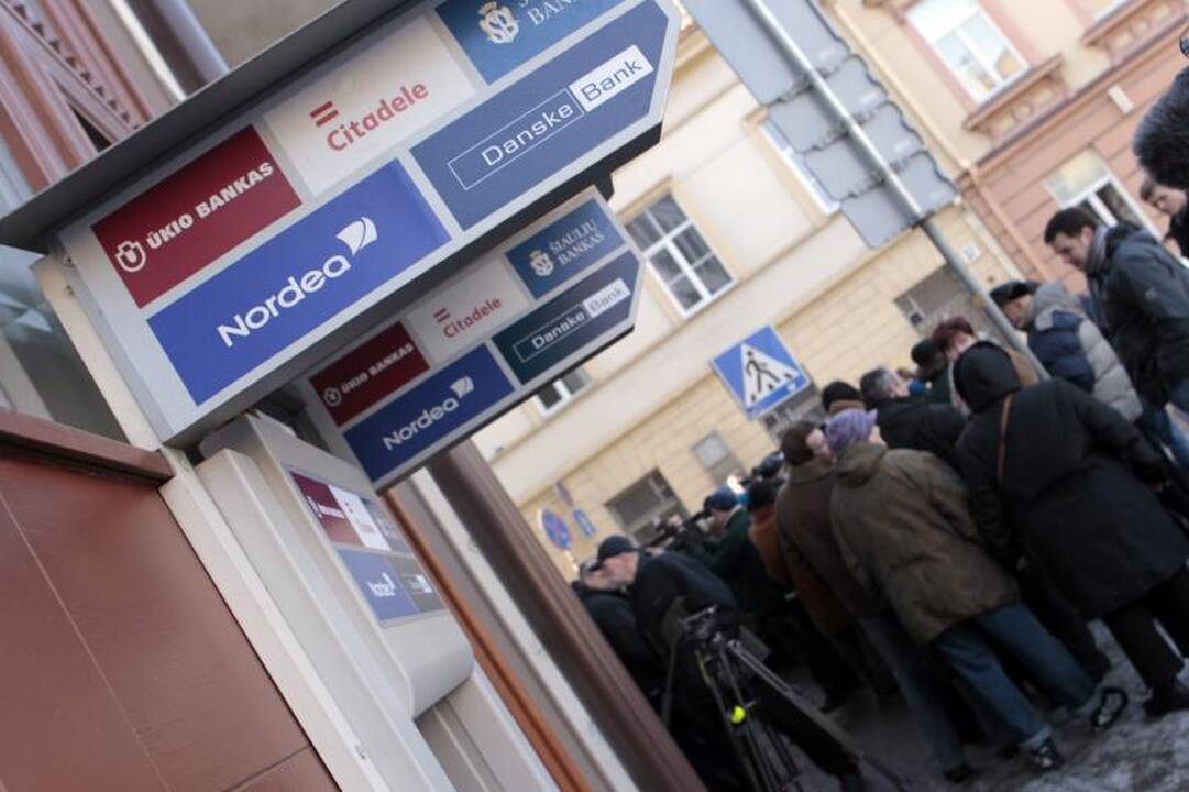 Vilniuje prie buvusio ŪB apgulties nesulaukta