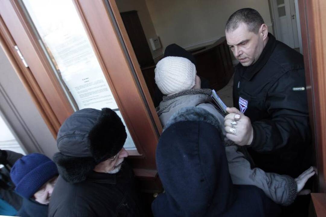 Vilniuje prie buvusio ŪB apgulties nesulaukta